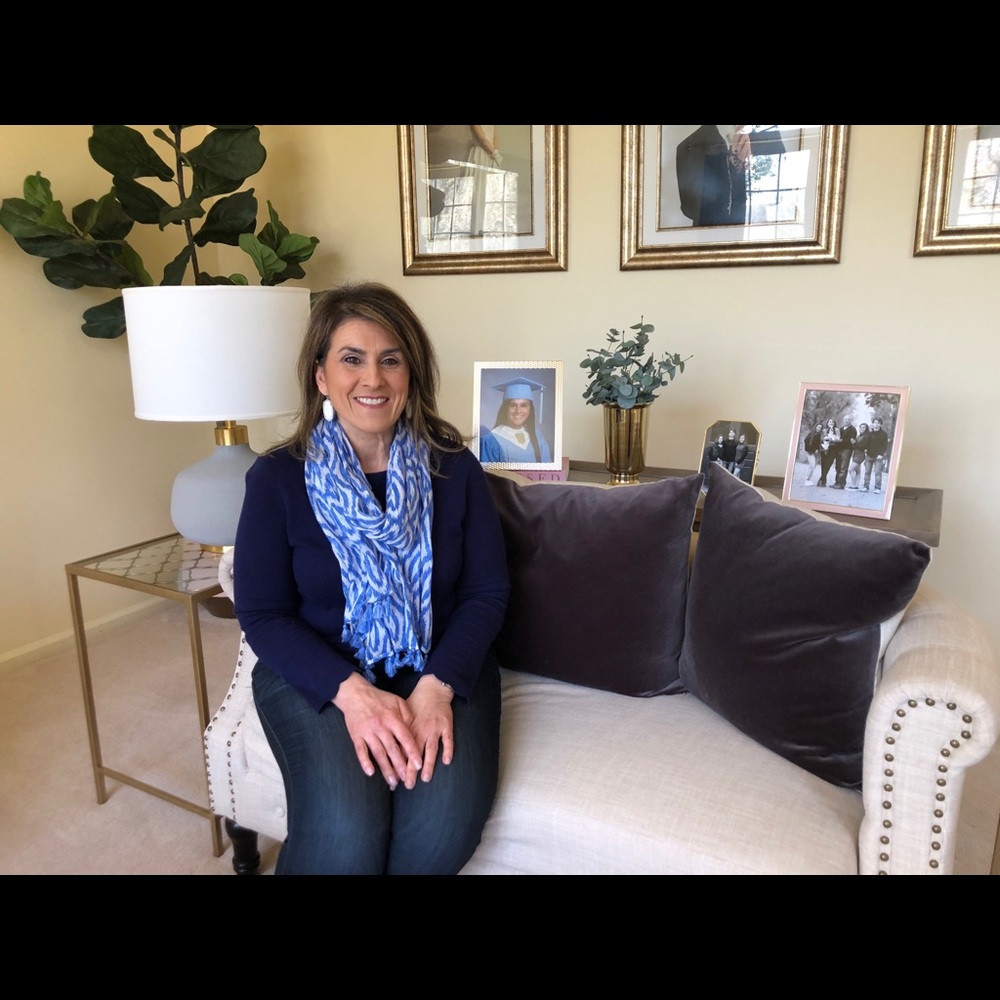 Meet your Posher, Maria